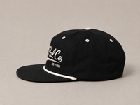 5 panel Pitch black/Aged white rope cap